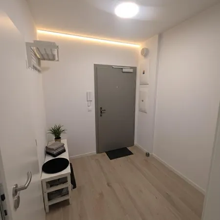 Sadba Apartment, 1-4 Guests, Free Parking & Wifi, 15 Min From Downtown