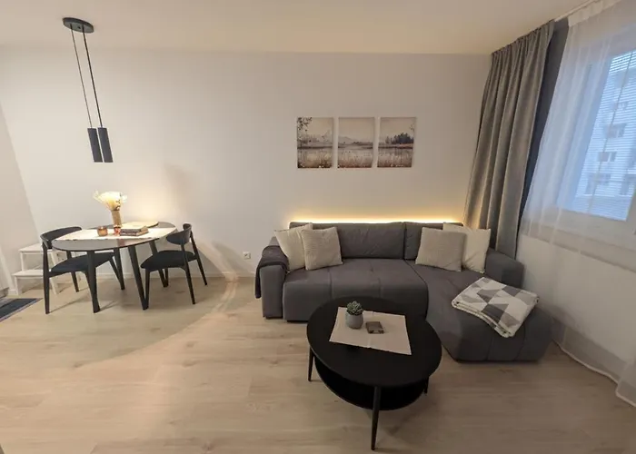 Sadba Apartment, 1-4 Guests, Free Parking & Wifi, 15 Min From Downtown * Bratislava